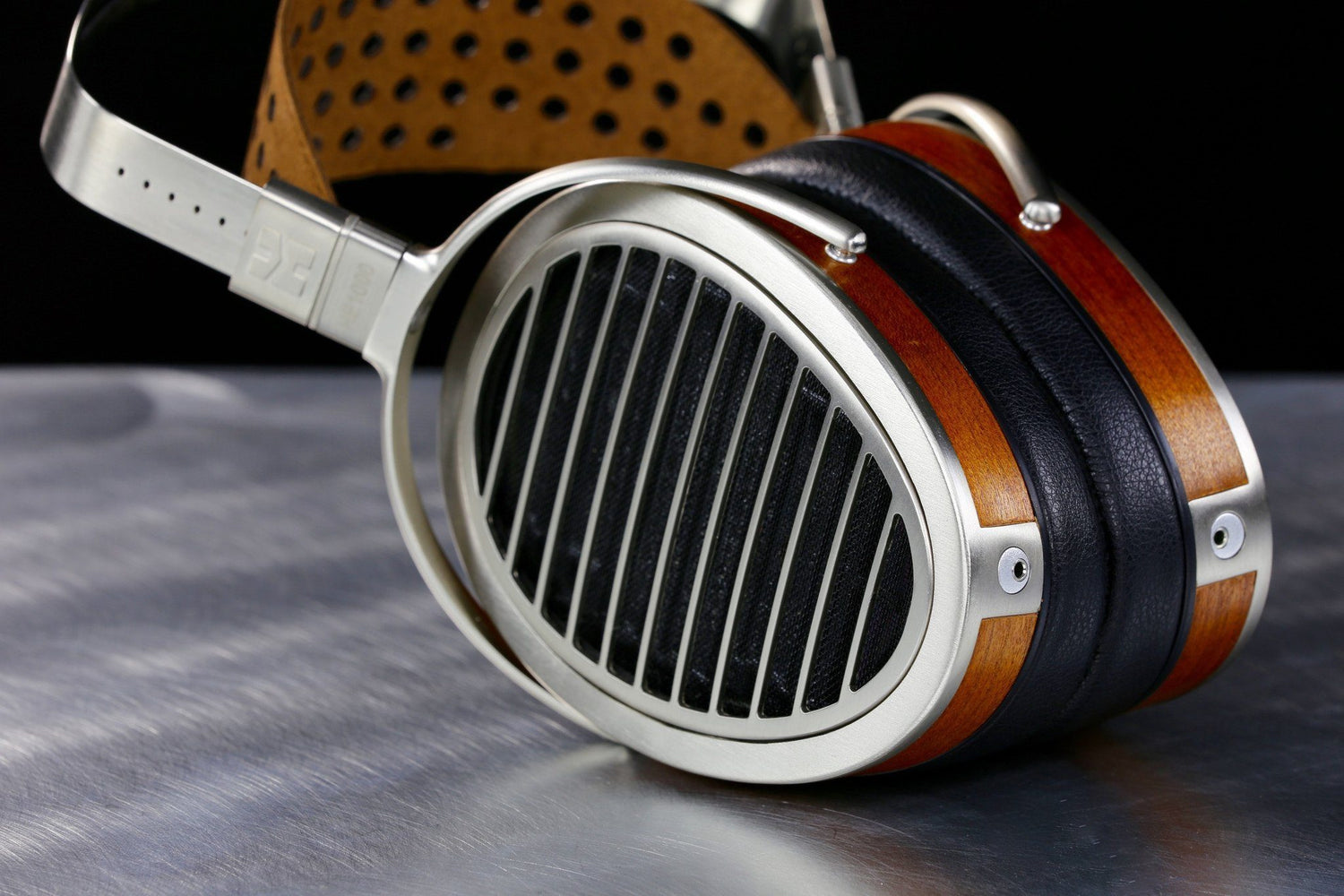 HiFiMAN HE-1000 Headphone Review