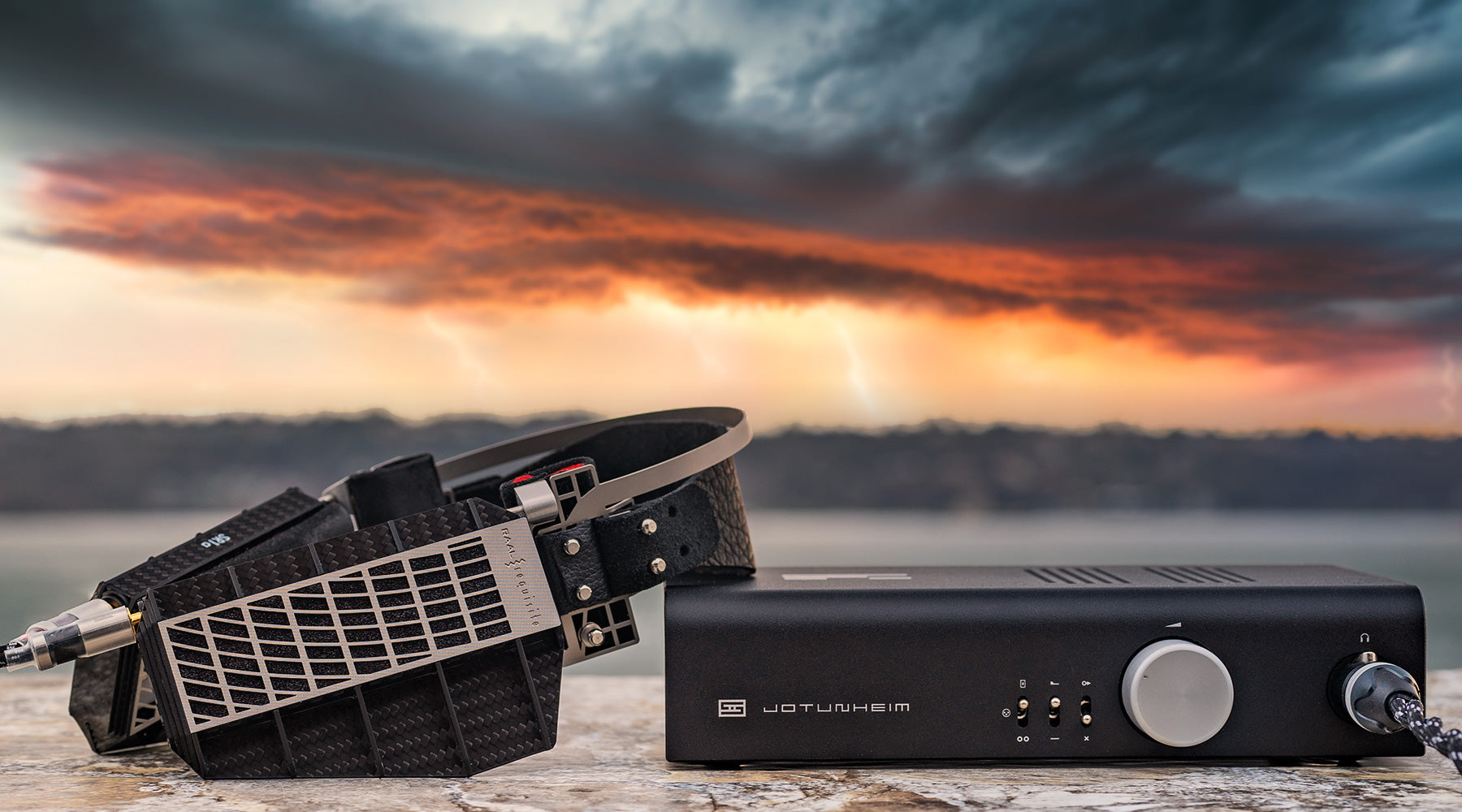 Schiit Jotunheim "R" - Direct-Drive Amplifier for SR1a "Earfield™ Monitors" - Review