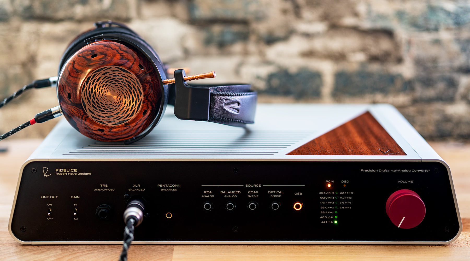 Fidelice by Rupert Neve - Precision Digital-to-Analog Converter - DAC/Amp Review